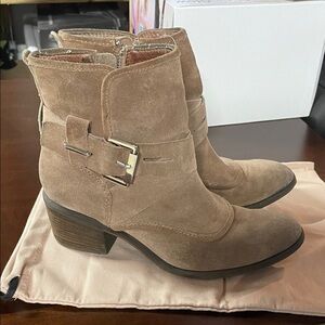 Donald Pliner Women's Tan Suede Ankle Boots